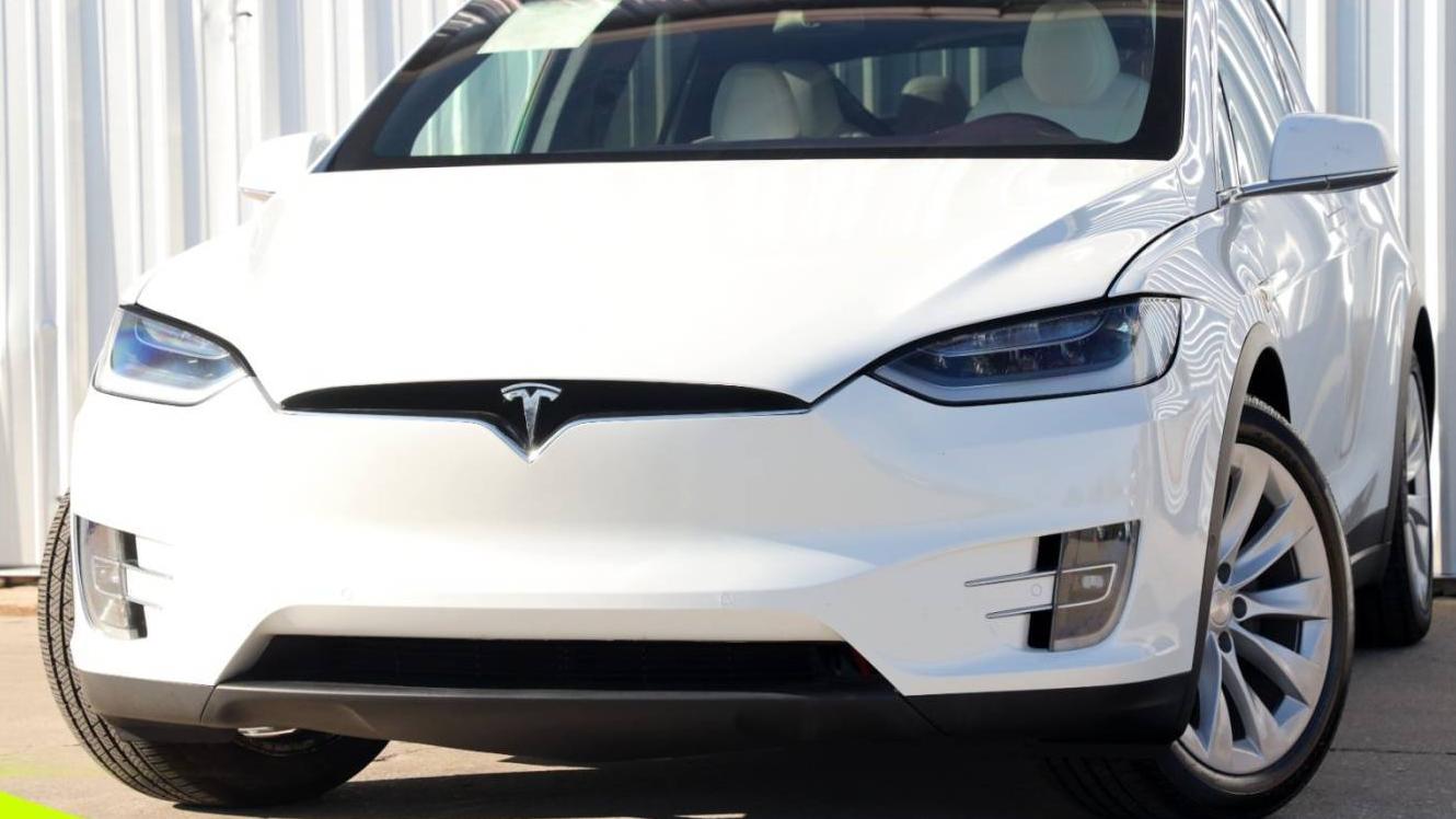 TESLA MODEL X 2020 5YJXCBE24LF285058 image